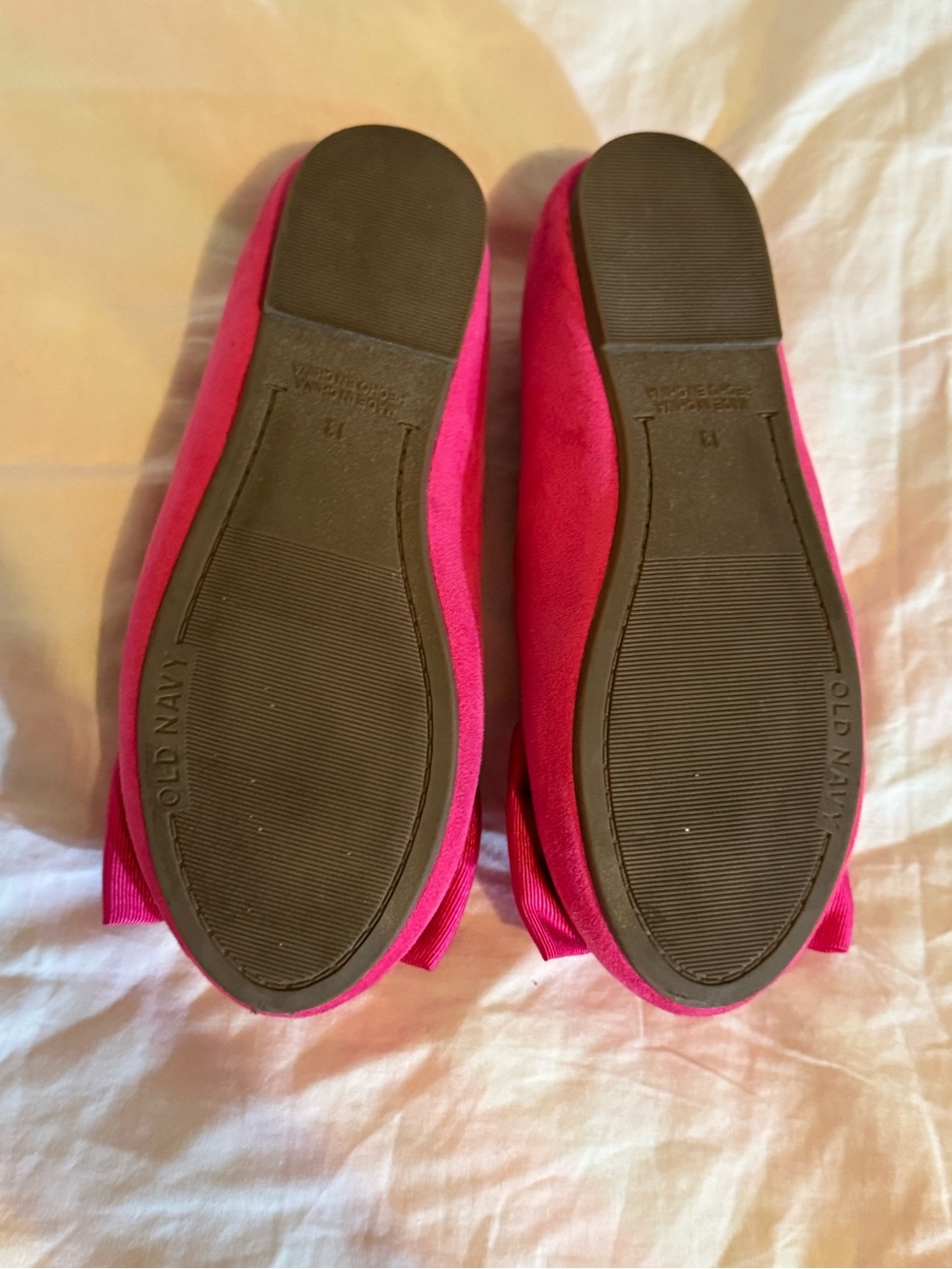 Old Navy Hot Pink Slip-On Ballet Flats for Kids